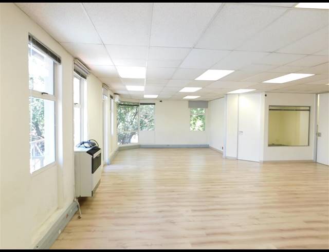 118M² OFFICE TO LET IN BORDEAUX
